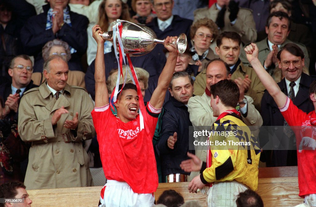 Sport. Football. Zenith Data Systems Cup Final. Wembley, London, England. 29th March 1992. Nottingham Forest 3 v Southampton 2 (after extra time). Nottingham Forest captain Des Walker holds the trophy aloft.