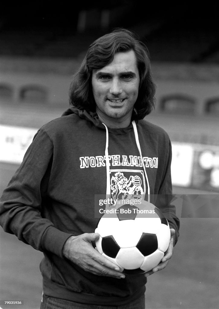 Football. 1976. A picture of former Manchester United legend George Best wearing a Northampton Town FC tracksuit.