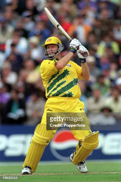 Cricket World Cup, Headingley, 23rd May Pakistan beat Australia by 10 runs, Australia's Steve Waugh batting