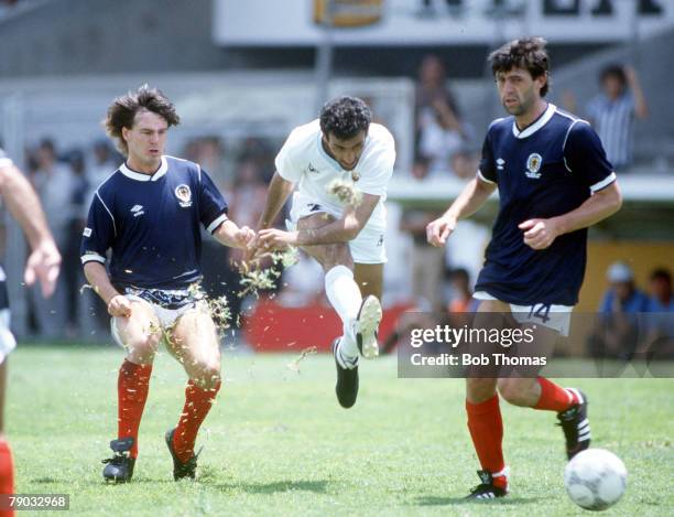 28 Antonio Alzamendi Stock Photos, HighRes Pictures, and Images