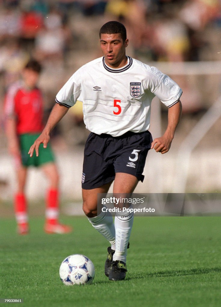 Football. Under 21 European Championships 2000 Qualifier. Vratsa. Bulgaria 0 v England 1. 8th June, 1999. England's Hayden Mullins .