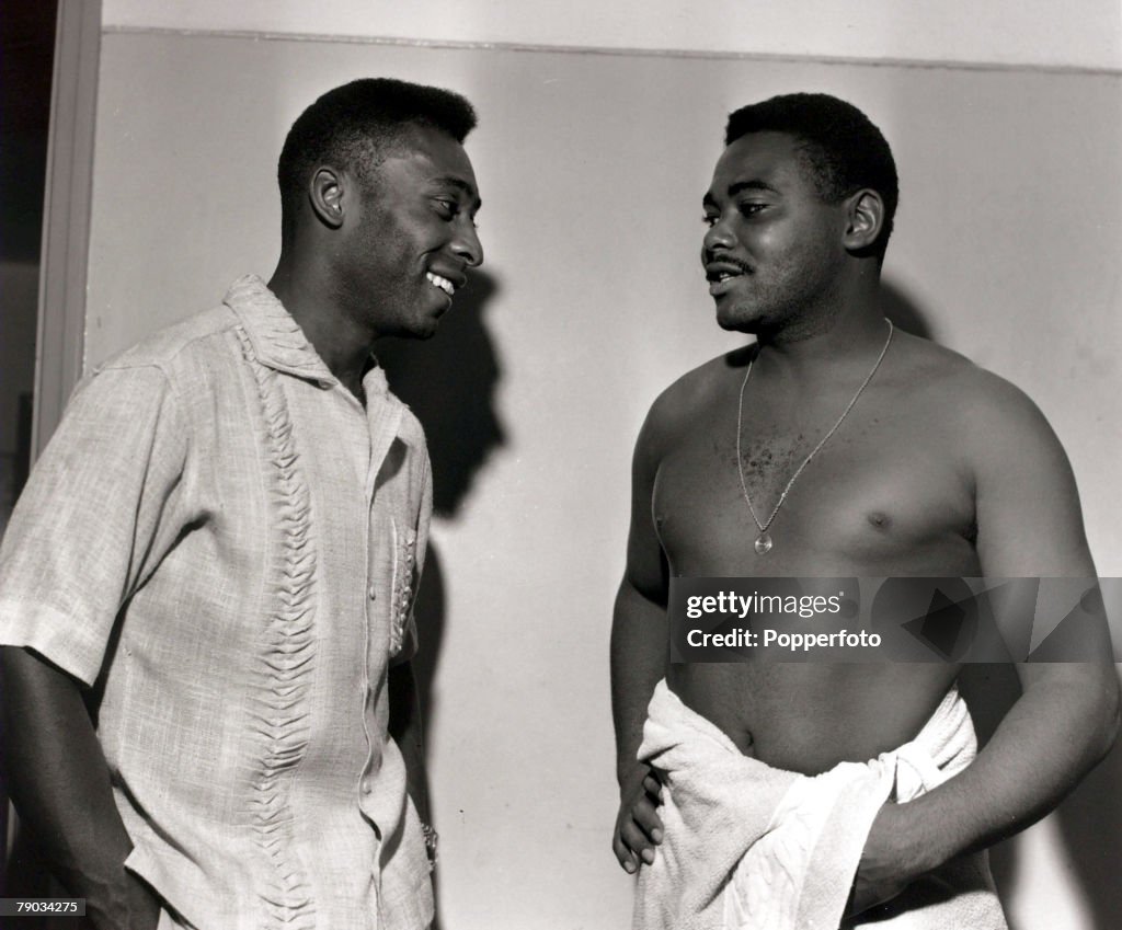 Brazilian Footballers Pele And Coutinho