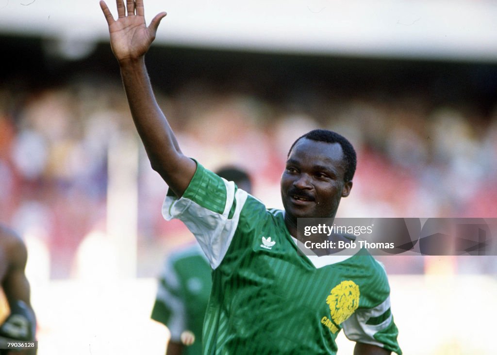 1990 World Cup Finals. Second Phase. Naples, Italy. 23rd June, 1990. Cameroon 2 v Colombia 1. Cameroon's Roger Milla waves to the crowd at the end of the match.