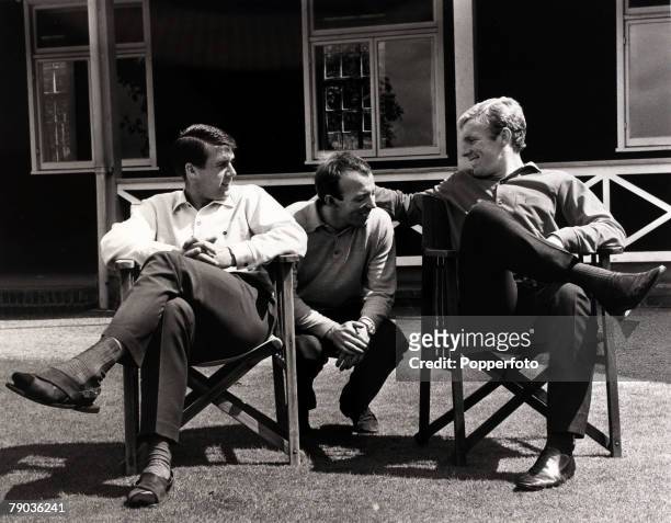 Sport, Football, 7th July 1966, Roehampton, 1966 World Cup Finals in England, England players L-R: Geoff Hurst, Nobby Stiles and captain Bobby Moore...