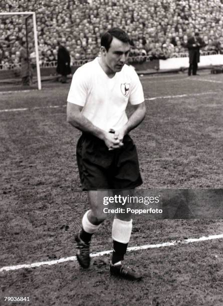 Sport, Football, White Hart Lane, London, England, League Division One, 16th December 1961, Tottenham Hotspur v Blackpool, Jimmy Greaves prepares to...