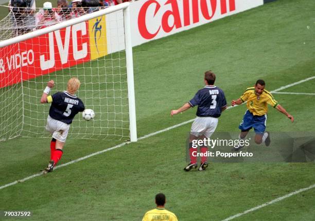 Brazil Vs Scotland In 1998 Photos And Premium High Res Pictures Getty brazil-vs-scotland-in-1998-photos-and-premium-high-res-pictures-getty