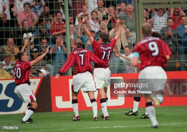 World Cup Finals, Lens, France, 26th June England 2 v Colombia 0, England's Darren Anderton celebrates his goal