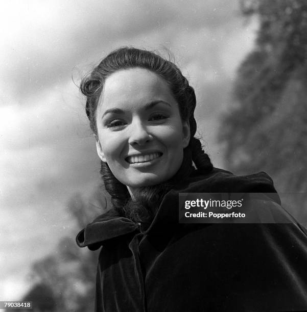 183 Actress Ann Blyth Stock Photos, High-Res Pictures, and Images