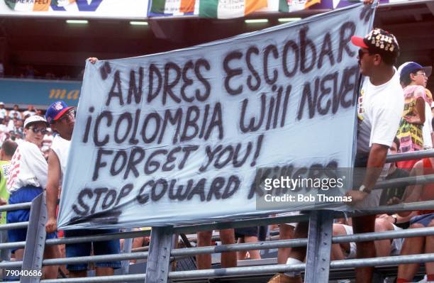 World Cup Finals, Orlando, USA, 4th July Holland 2 v Republic of Ireland 0, Fans pay tribute to murdered Colombian footballer Andreas Escobar
