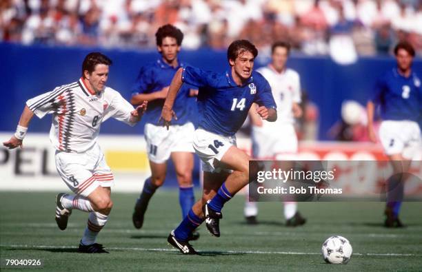 World Cup Finals, New Jersey, USA, 23rd June Italy 1 v Norway 0, Italy's Nicola Berti battles for the ball with Norway's Leonhardsen