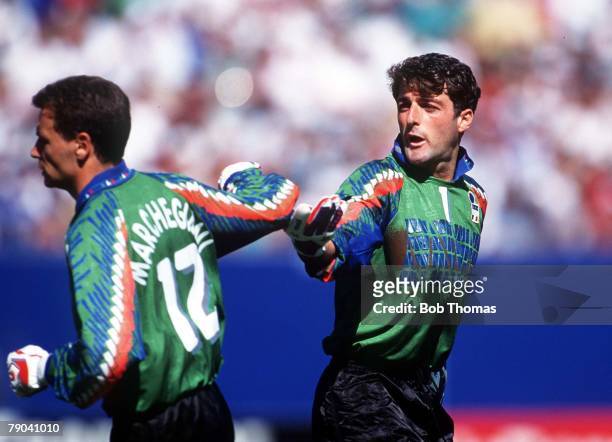 World Cup Finals, New Jersey, USA, 23rd June Italy 1 v Norway 0, Italian goalkeeper Gianluca Pagliuca wishes luck to substitute keeper Marchegiani...