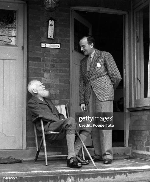 52 Maurice Evans (Actor) Stock Photos, HighRes Pictures, and Images