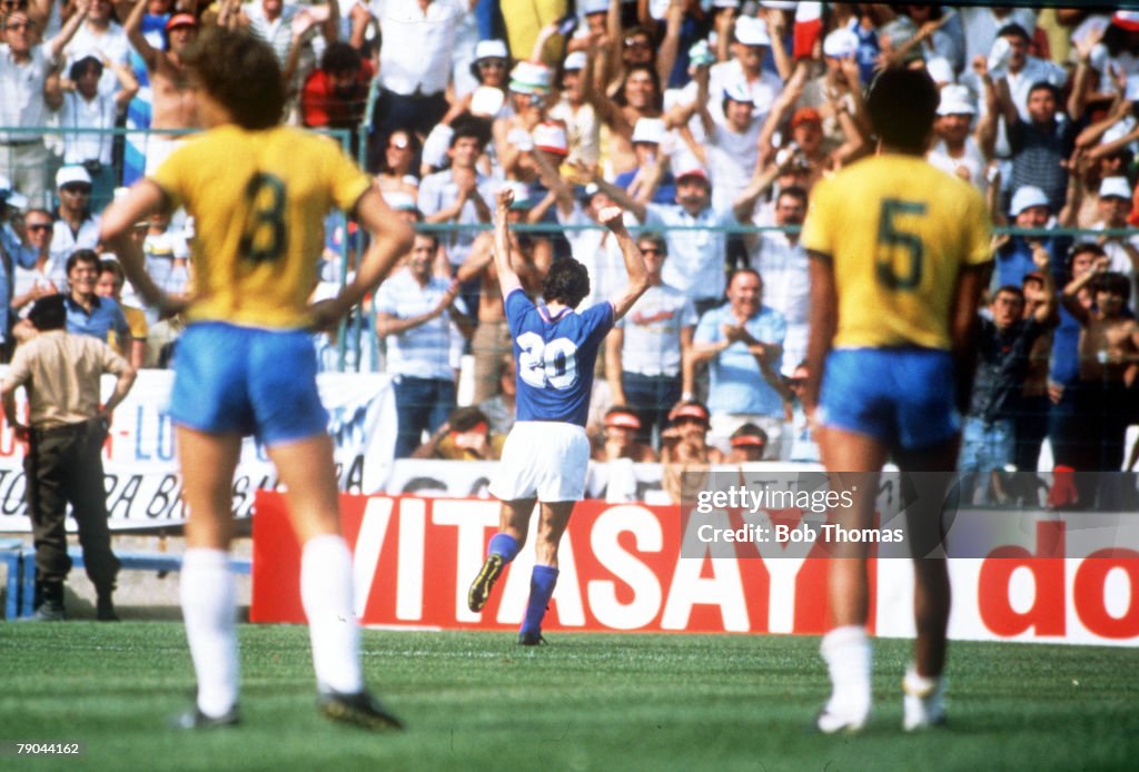 1982 World Cup Finals. Second Phase. Barcelona, Spain. 5th July, 1982. Italy 3 v Brazil 2. Italy's Paolo Rossi celebrates with the fans after scoring the first of his three goals against Brazil.