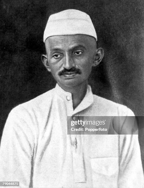 Personalities, Politics, pic: circa 1927, Mahatma Gandhi, Indian Nationalist leader, a pacifist, he led the struggle for Indian independence