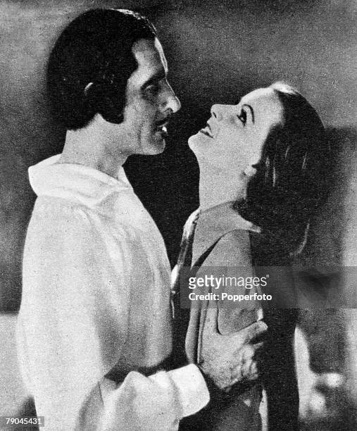 Cinema Personalities Swedish film actress Greta Garbo is pictured in a scene from the film "Queen Christina" with actor John Gilbert