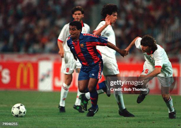 Football, UEFA Champions League Final, Athens, Greece, 18th May 1994, AC Milan 4 v Barcelona 0, Barcelona's Romario on the attack