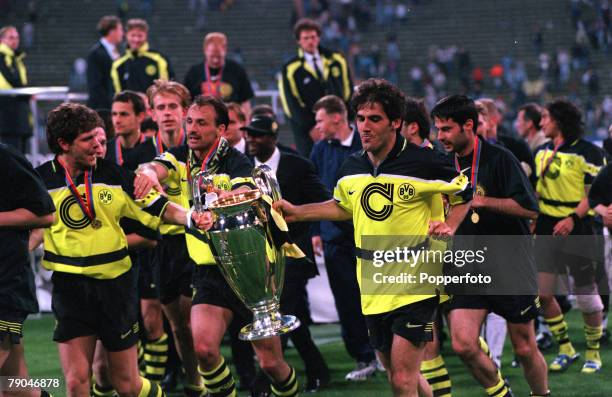 Football, UEFA Champions League Final, Munich, Germany, 28th May 1997, Borussia Dortmund 3 v Juventus 1, Borussia Dortmund's L-R: Andreas Moller,...