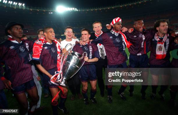 Football, UEFA Champions League Final, Vienna, Austria, 24th May 1995, Ajax 1 v AC Milan 0, Members of the Ajax team celebrate with the trophy,...