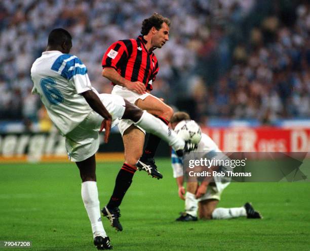 Football, UEFA Champions League Final, Munich, Germany, 26th May 1993, Marseille 1 v AC Milan 0, Marseille's Basile Boli clears the ball despite...