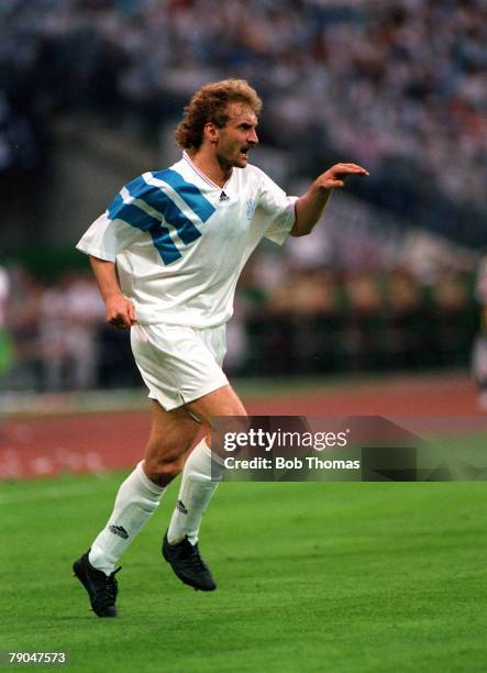 534 Uefa Champions League 1993 Photos & High Res Pictures Getty Images