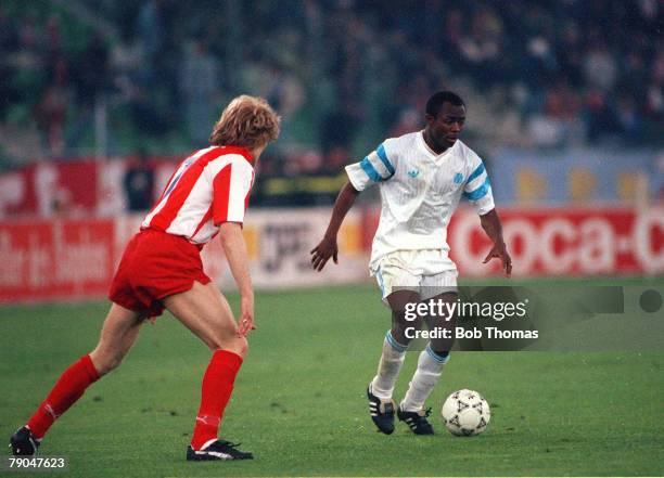 Football, European Cup Final, Bari, Italy, 29th May 1991, Marseille 0 v Red Star Belgrade 0 , Marseille's Abedi Pele is watched by Red Star...