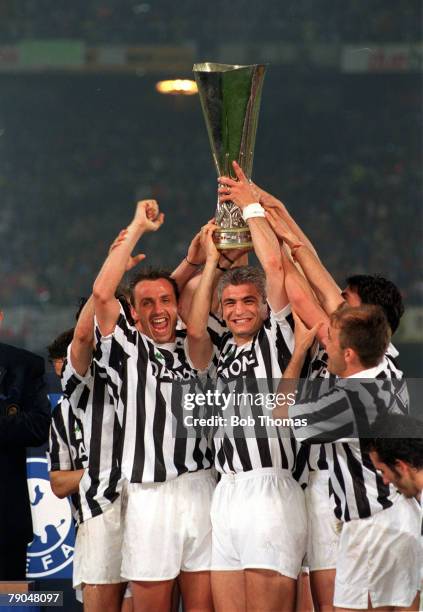 Football, UEFA Cup Final, Second Leg, Turin, Italy, 19th May 1993, Juventus 3 v Borussia Dortmund 0 , Jurgen Kohler and Fabrizio Ravanelli hold the...