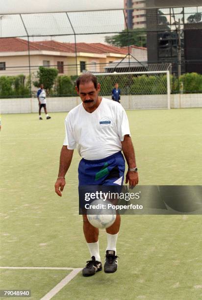Sport, Football Feature, Winners of the 1970 World Cup- Brazil, January 2000, Former Brazil star Rivelino practcies his ball control skills at his...
