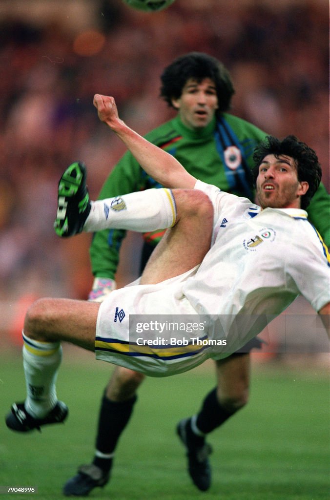 Football, UEFA Cup Winners Cup Final, Wembley, London, England, 12th