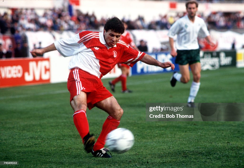 Football, UEFA Cup Winners Cup Final, Lisbon, Portugal, 6th May 1992