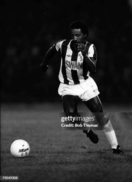 Football, English League Division One, 1st September 1982, West Bromwich Albion 5 v Brighton 0, WBA's Brendan Batson on the ball