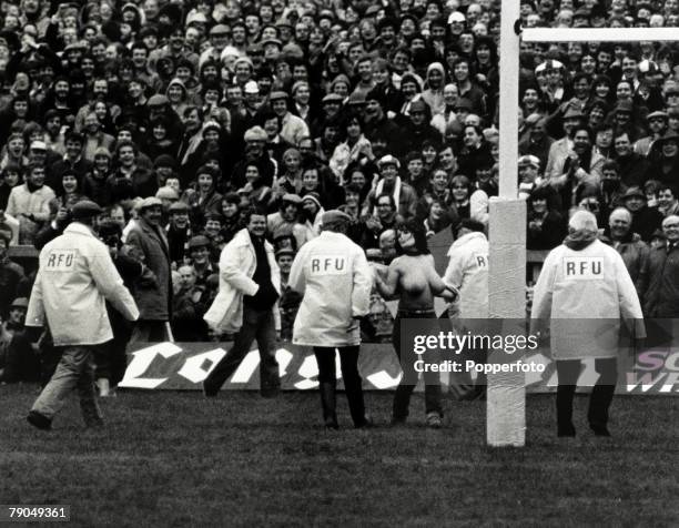 Sport, Rugby Union, Streakers, 1st February 1982, Erica Roe, a 24 year old Londoner runs bare chested on to the Twickenham field during the England v...