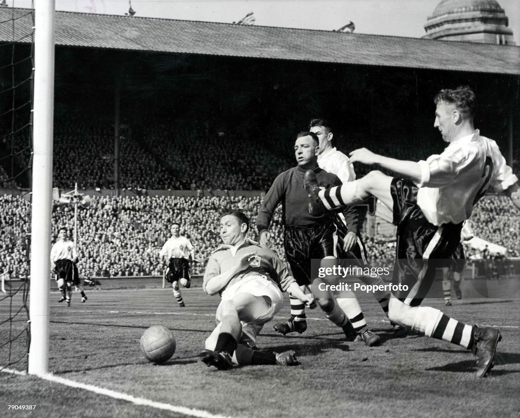 Sport, Football, 1953 FA Cup Final, Wembley Stadium, 2nd May... News