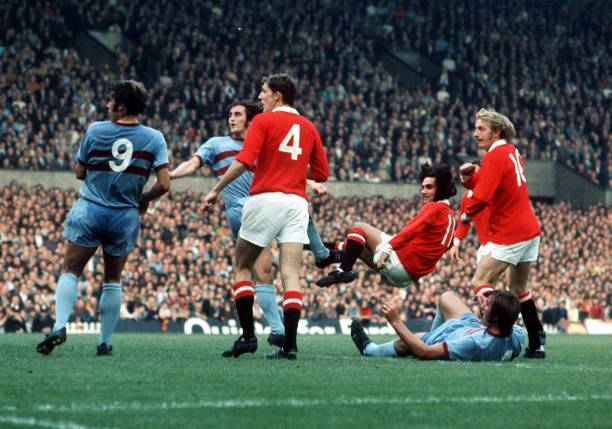Football, 18th SEPTEMBER 1971, Old Trafford, Manchester, Division One, Manchester United v West Ham United, Manchester United's George Best shoots at...