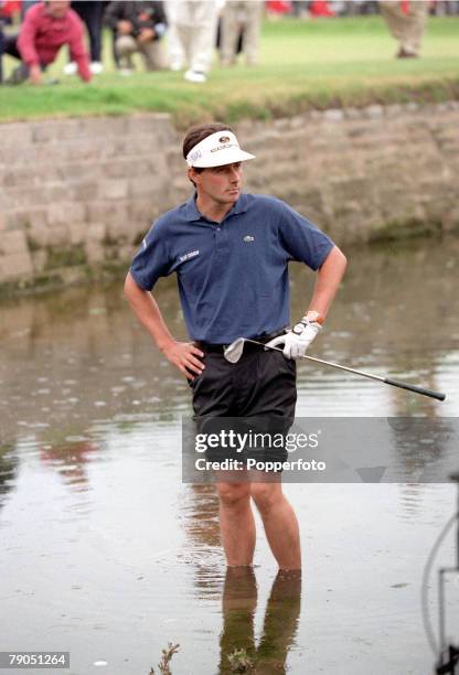 Carnoustie, Scotland, 18th July 1999, 1999 British Open Golf, Championship leader Jean Van de Velde of France finds himself in the water just short...