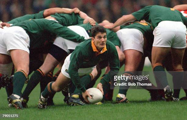 Rugby Union, 26th JUNE 1994, Cardiff Arms Park, Wales, Wales 12 v South Africa 20, South Africa's scrum half Joost Van Der Westhuizen prepares to...