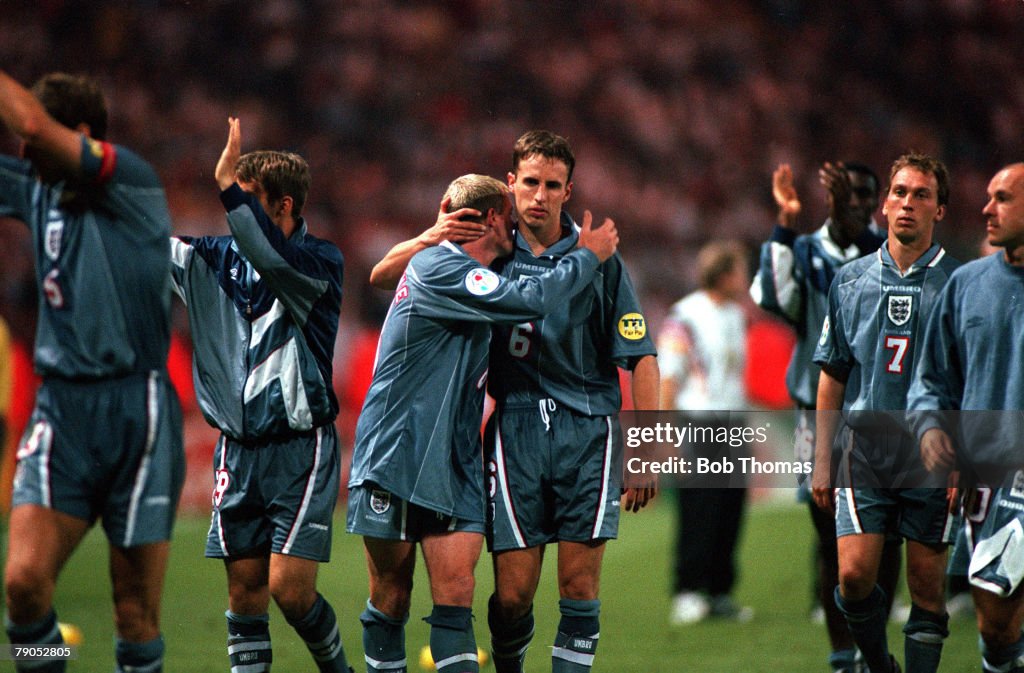 Sport, Football, European Championships, 26th. June 1996. ( WEMBLEY).Germany beat England, 6-5 on penalties.(semi-final)- (after extra time). Paul Gascoigne consoles his England team-mate Gareth Southgate.