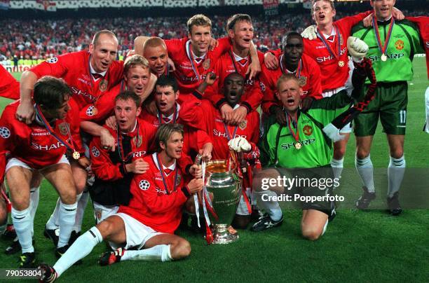 26th MAY 1999, UEFA Champions League Final, Barcelona, Spain, Manchester United 2 v Bayern Munich 1, Manchester United celebrate with the European...