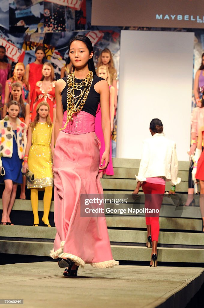 Ford Models Hosts Supermodel Of The World - Runway