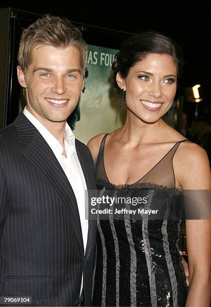 Actor Mike Vogel and wife Courtney arrive at the Los Angeles premiere of "Cloverfield" on the Paramount Pictures Lot on January 16, 2008 in Los...