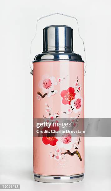 ima26855 - insulated drink container stock pictures, royalty-free photos & images