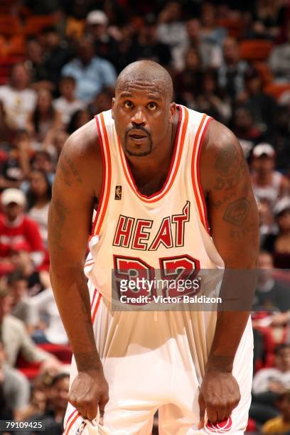 Shaquille O'Neal of the Miami Heat looks up court during the game against the Utah Jazz on December 22, 2007 at American Airlines Arena in Miami,...