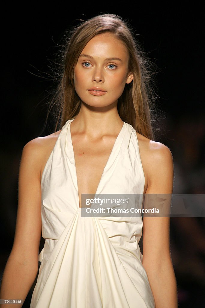 Olympus Fashion Week Spring 2006 - BCBG Max Azria Collection - Runway