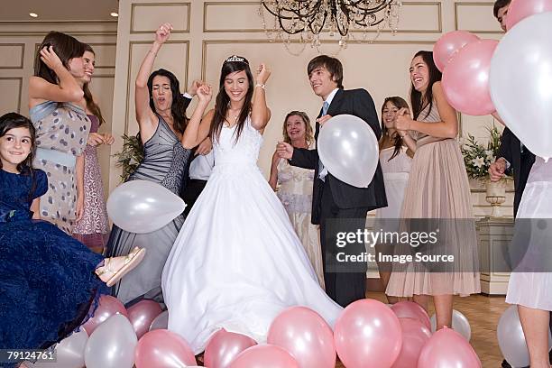 dancing at quinceanera - 15th birthday stock pictures, royalty-free photos & images