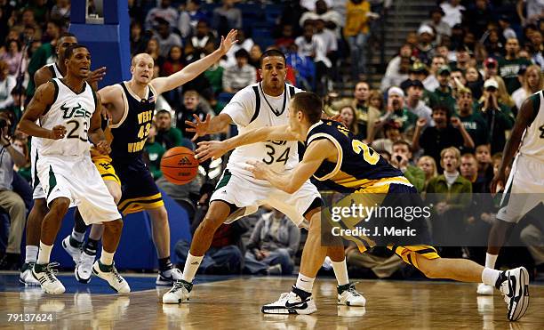 Alex Ruffa Mohamed Esseghir Photos and Premium High Res Pictures - Getty Images