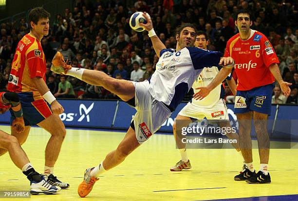 Bertrand Gille of France in action during the Men's Handball European Championship main round Group II match between Spain and France at Trondheim...