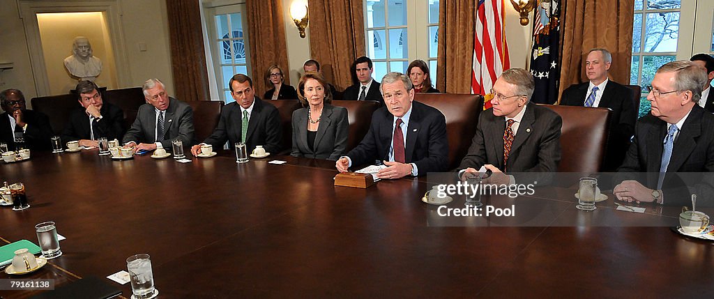 Bush Meets With Congressional Leaders