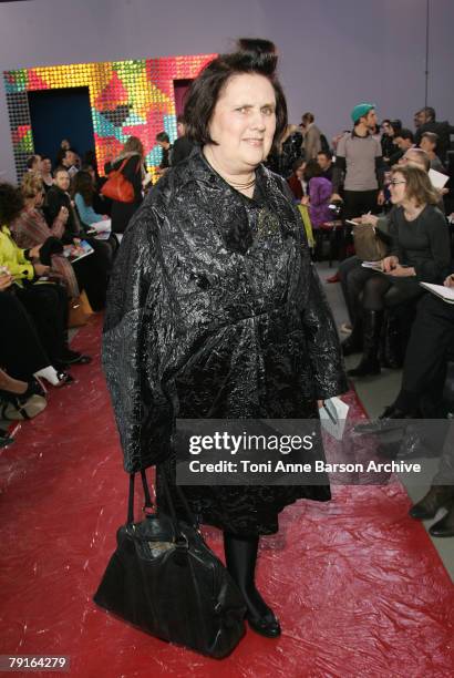 Suzy Menkes attends the Christian Lacroix Haute Couture Spring/Summer 2008 show during Paris Fashion Week at the Pompidou Center January 22, 2008 in...