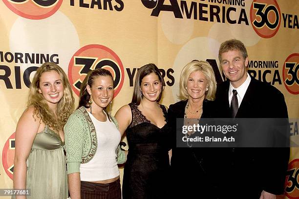 Lindsay Krauss, Jamie Krauss, Sarah Krauss, Joan Lunden and husband Jeff Konigsberg