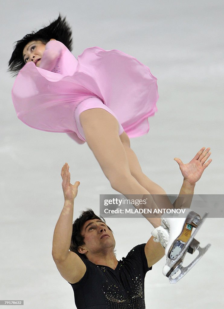 Russia's Yuko Kawaguchi and Alexander Sm