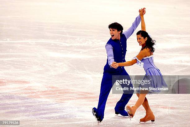 Lynn Kriengkairut and Logan Giulietti-Schmitt compete in the compulsory dance during the US Figure Skating Championships January 23, 2008 at the Xcel...